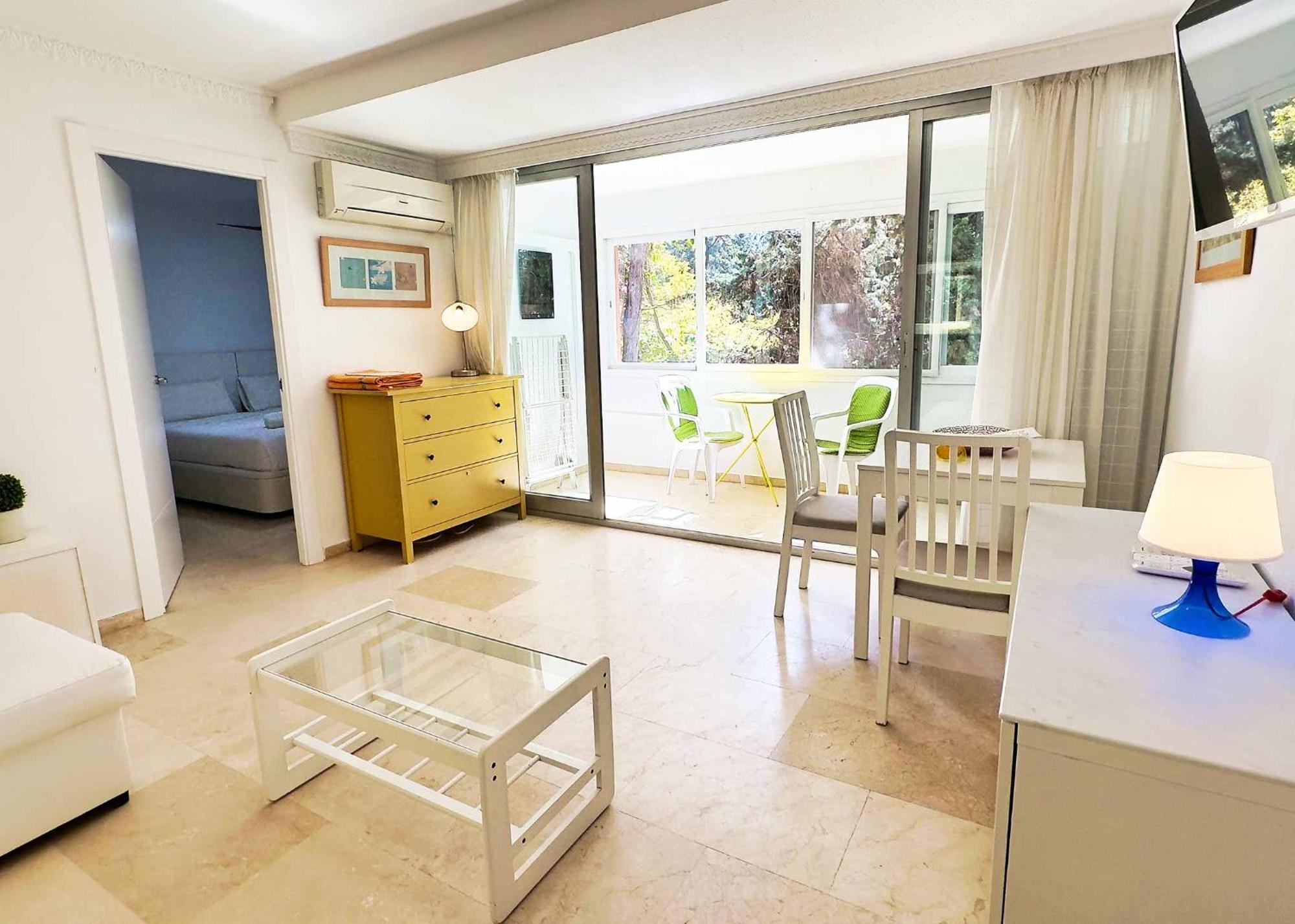 1 Bedroom Apartment Second Line Beach- Parque Marbella Building Exteriör bild